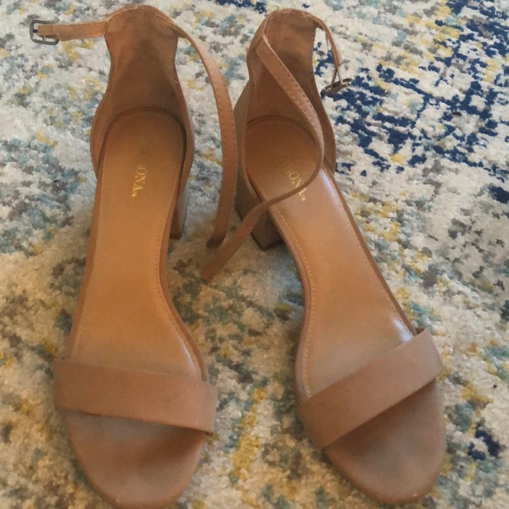 7.5 heels